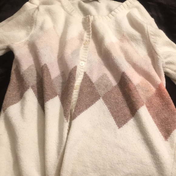 Top - Picture 2 of 2